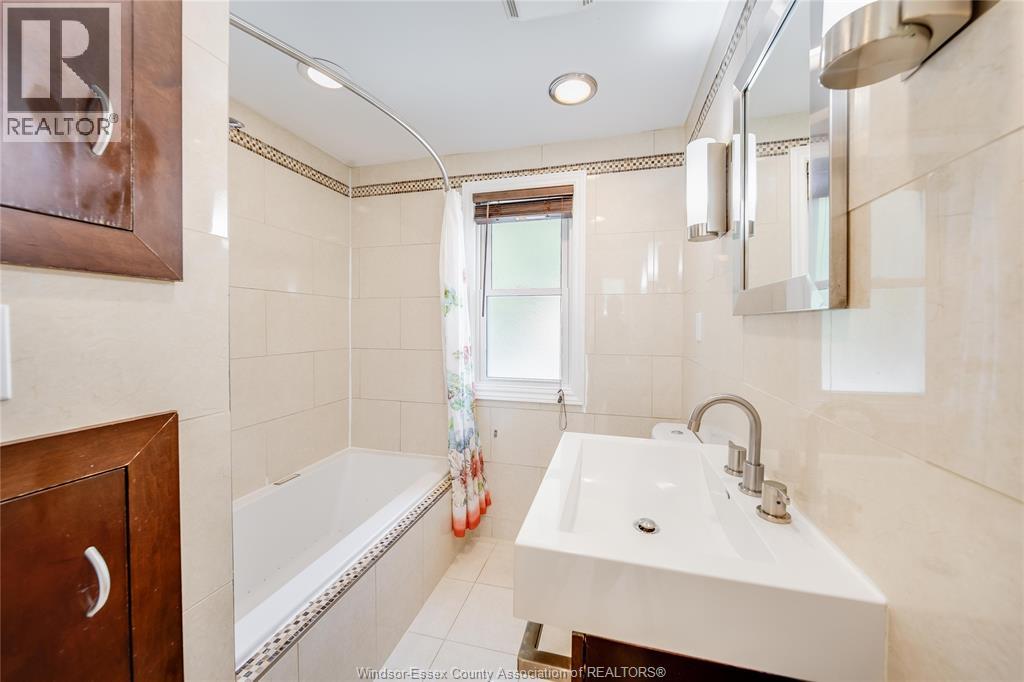 2784 Alexandra Ave, Windsor, Ontario  N9H 2J6 - Photo 32 - 26018548
