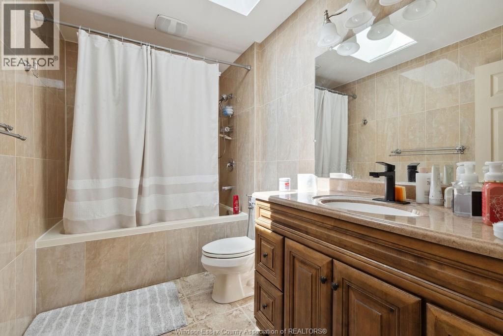 1544 Imperial Crescent, Windsor, Ontario  N9G 2T8 - Photo 9 - 26018874