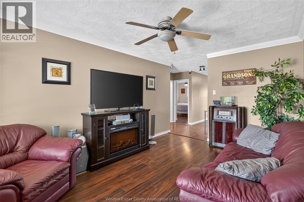 1075 Curry, Windsor, Ontario  N9B 2C6 - Photo 5 - 26018873