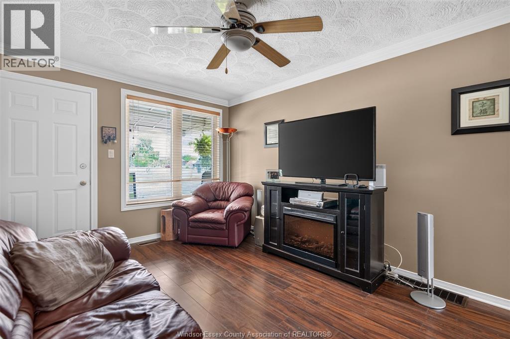 1075 Curry, Windsor, Ontario  N9B 2C6 - Photo 7 - 26018873