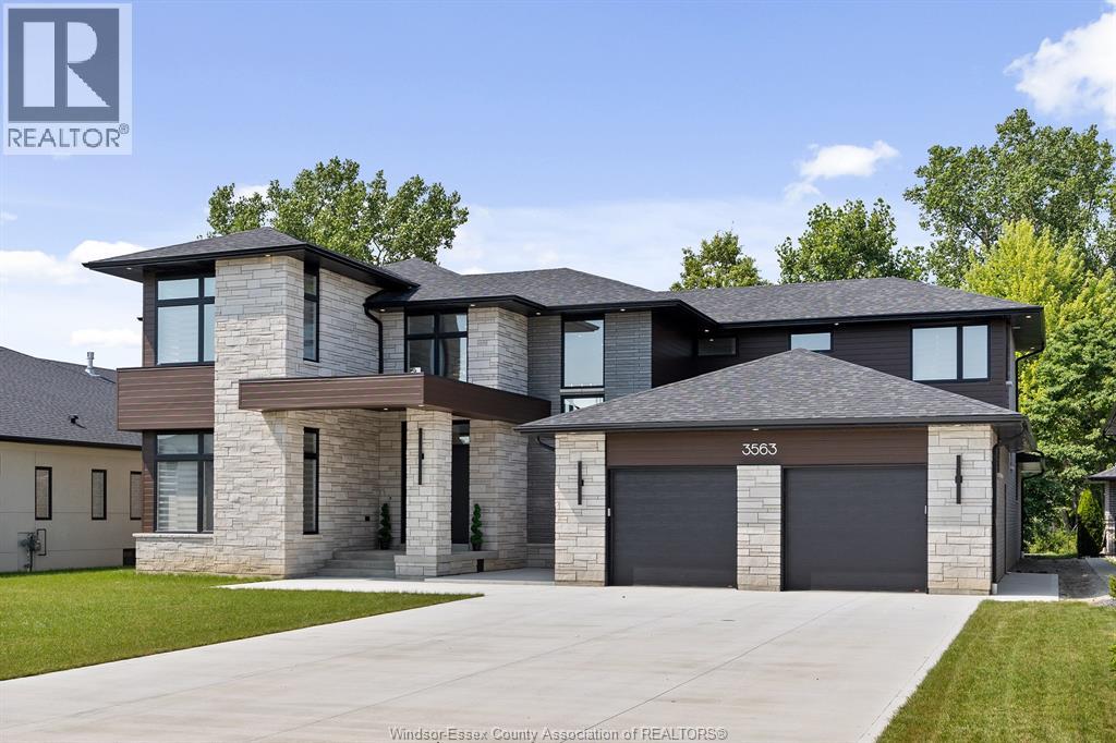 3563 Donato, Lasalle, Ontario  N9H 0L5 - Photo 1 - 26018881