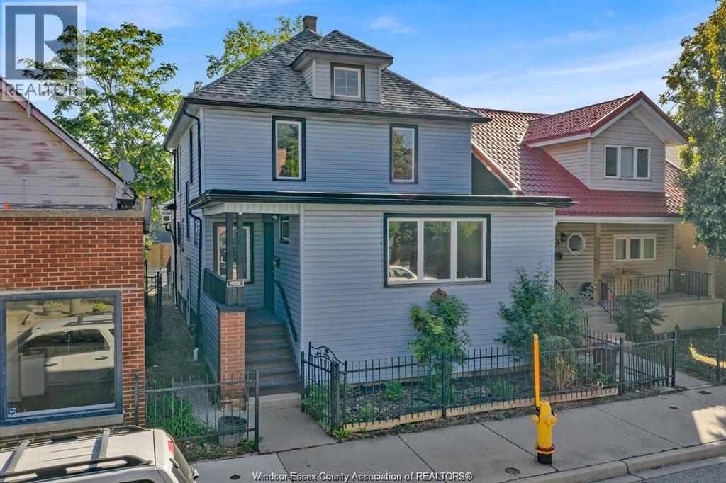 1052 DROUILLARD ROAD, Windsor, Ontario