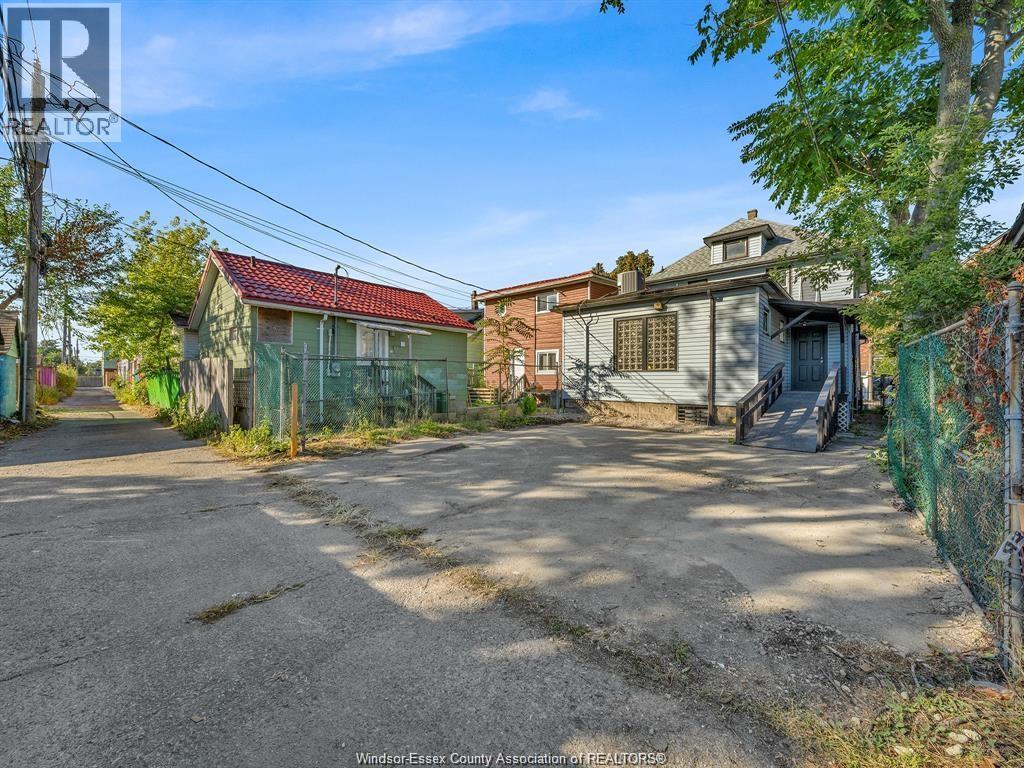 1052 Drouillard Road, Windsor, Ontario  N8Y 2P8 - Photo 42 - 26018897