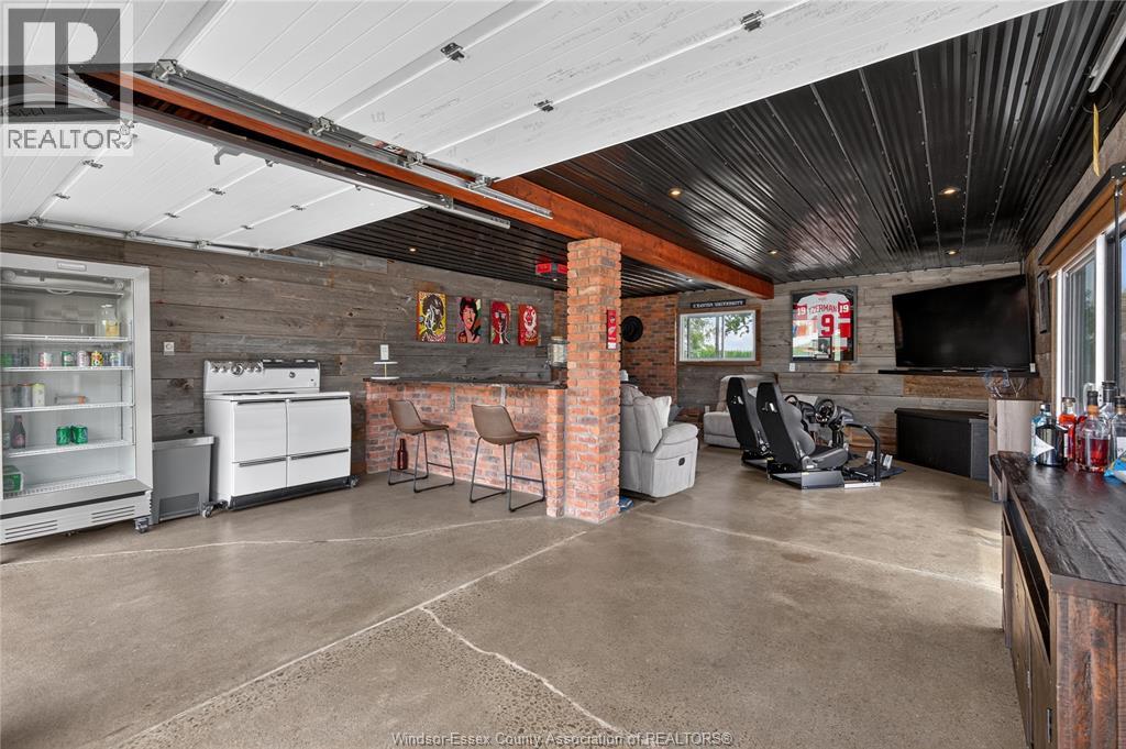 1579 Front Road South, Amherstburg, Ontario  N9V 2M7 - Photo 38 - 26018891