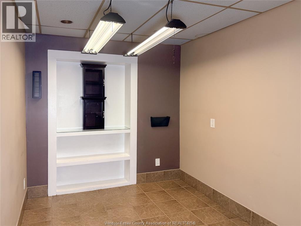 12127 Tecumseh Road East, Tecumseh, Ontario  N8N 1M2 - Photo 12 - 26018847