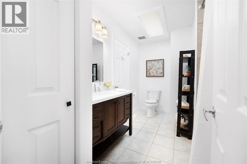 4332 Monterey Court, Windsor, Ontario  N9G 2Z3 - Photo 22 - 26018901