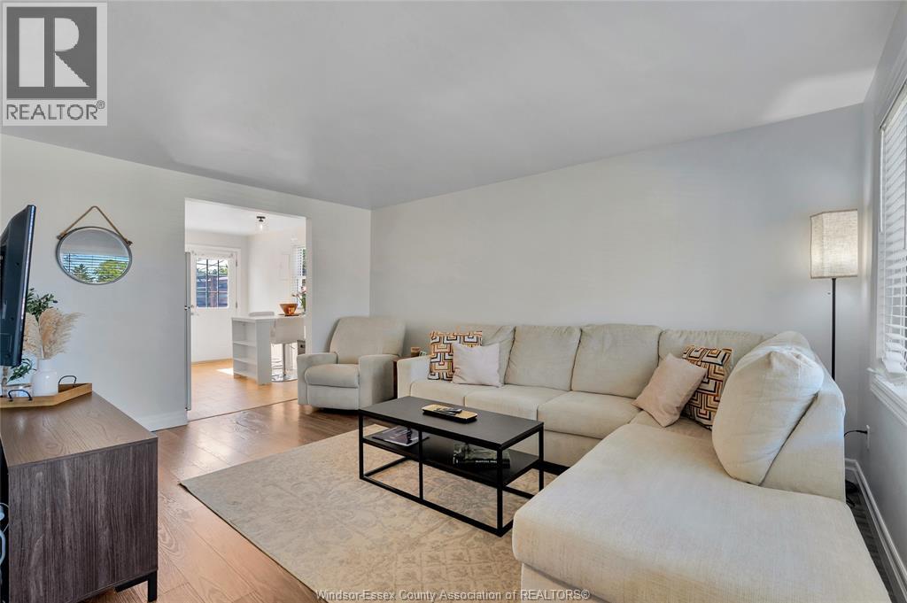 1667 Aubin, Windsor, Ontario  N8Y 4G3 - Photo 3 - 26018886