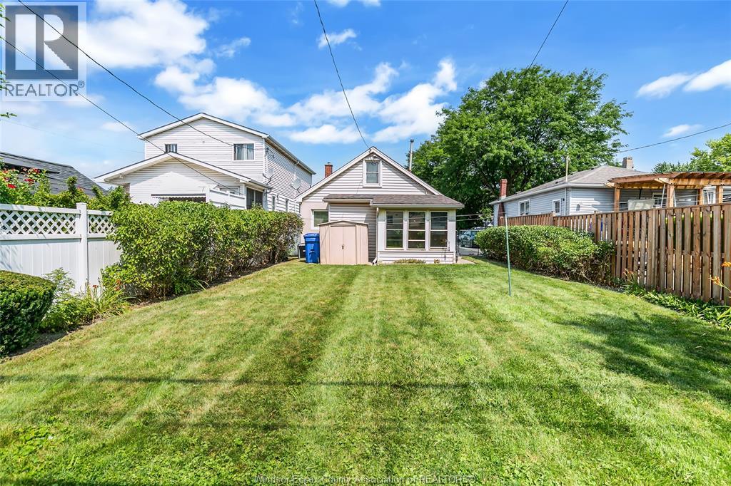 567 Stanley, Windsor, Ontario  N8X 3A9 - Photo 18 - 26018868