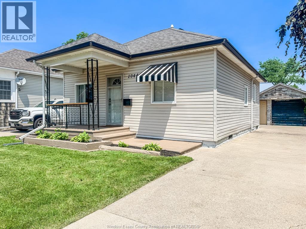 1044 Reedmere Road, Windsor, Ontario  N8S 2M1 - Photo 1 - 26018809