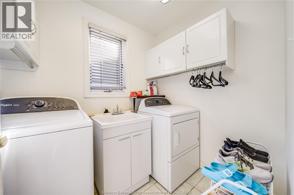 2485 Youngstown Street, Windsor, Ontario  N9E 4L7 - Photo 18 - 26018112