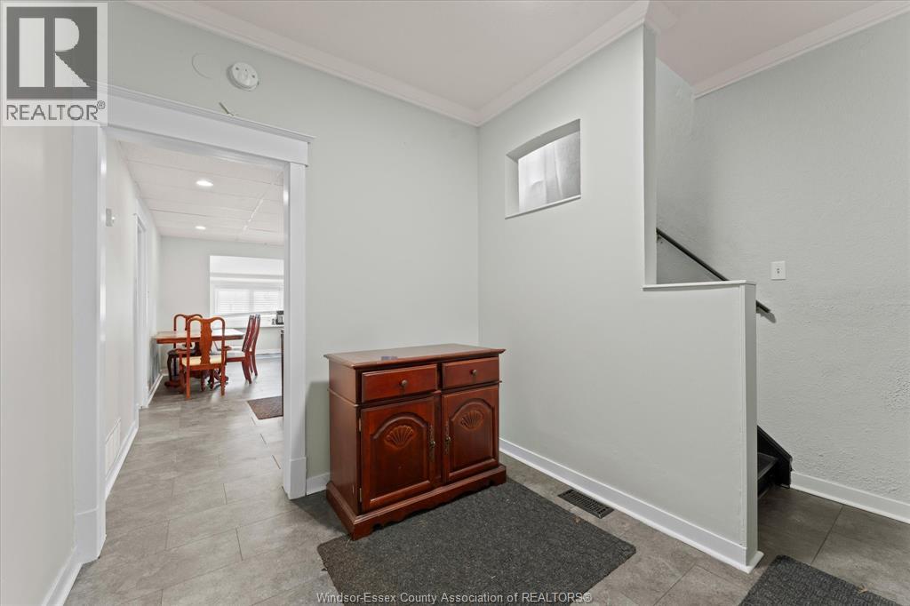 475 Mckay Avenue, Windsor, Ontario  N9B 1Z7 - Photo 5 - 26018922