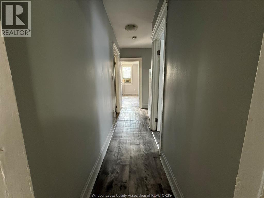 669 Marentette Unit# Upper, Windsor, Ontario  N9A 1Z3 - Photo 8 - 26018904