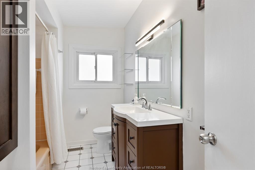 1507 St. Gabriel, Windsor, Ontario  N9E 1N8 - Photo 12 - 26018870