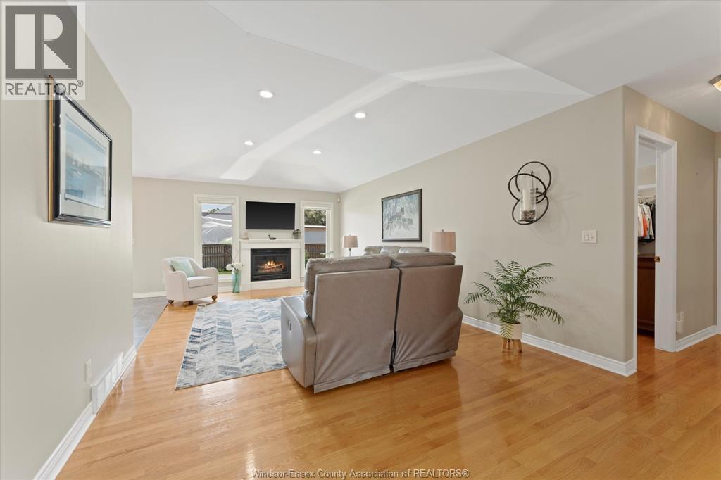 127 Wintermute Avenue, Lakeshore, Ontario  N8L 0Y6 - Photo 5 - 26018939