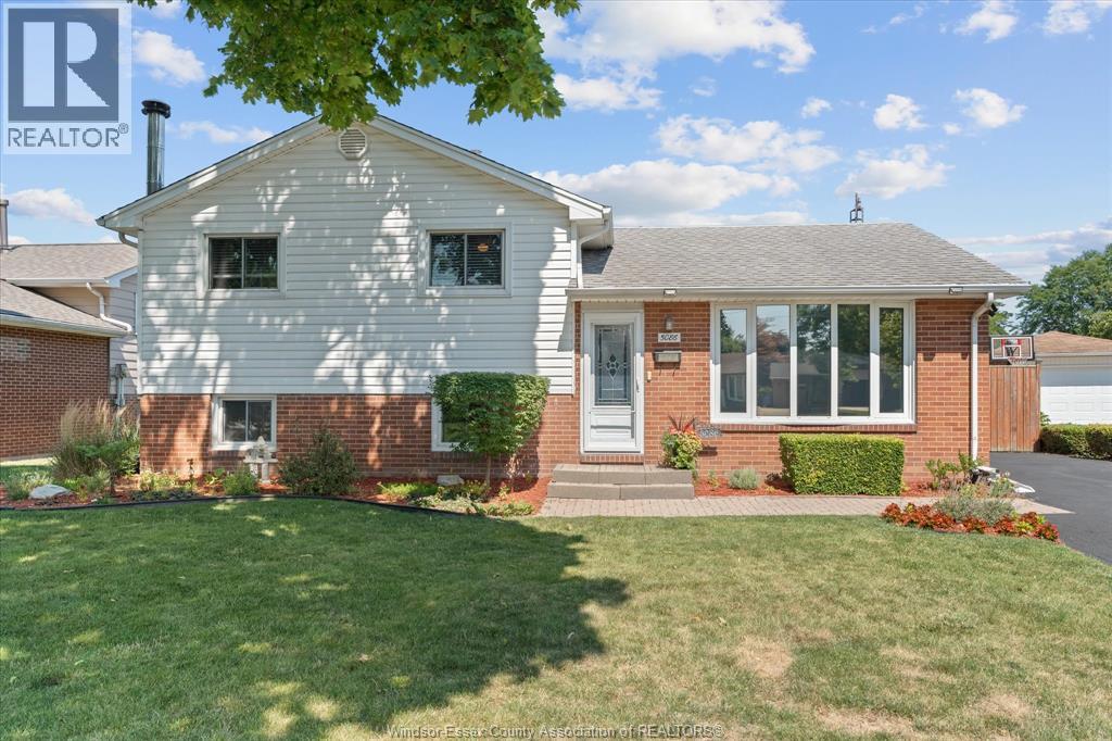 5086 Colbourne Drive, Windsor, Ontario  N8T 1T8 - Photo 1 - 26018913