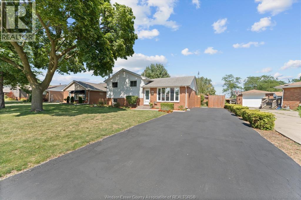 5086 Colbourne Drive, Windsor, Ontario  N8T 1T8 - Photo 3 - 26018913