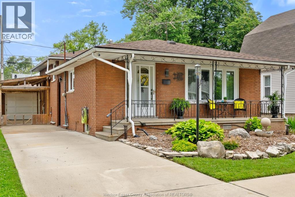 1491 ELLROSE AVENUE, Windsor, Ontario