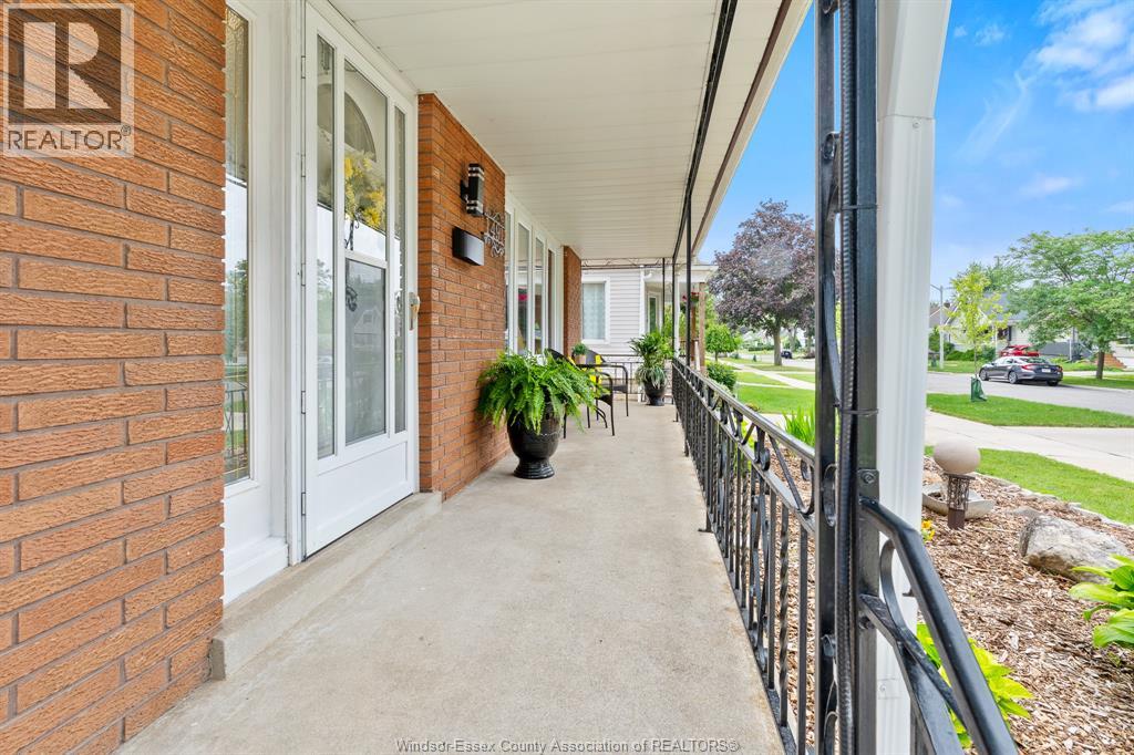 1491 Ellrose Avenue, Windsor, Ontario  N8Y 3X4 - Photo 4 - 26018943