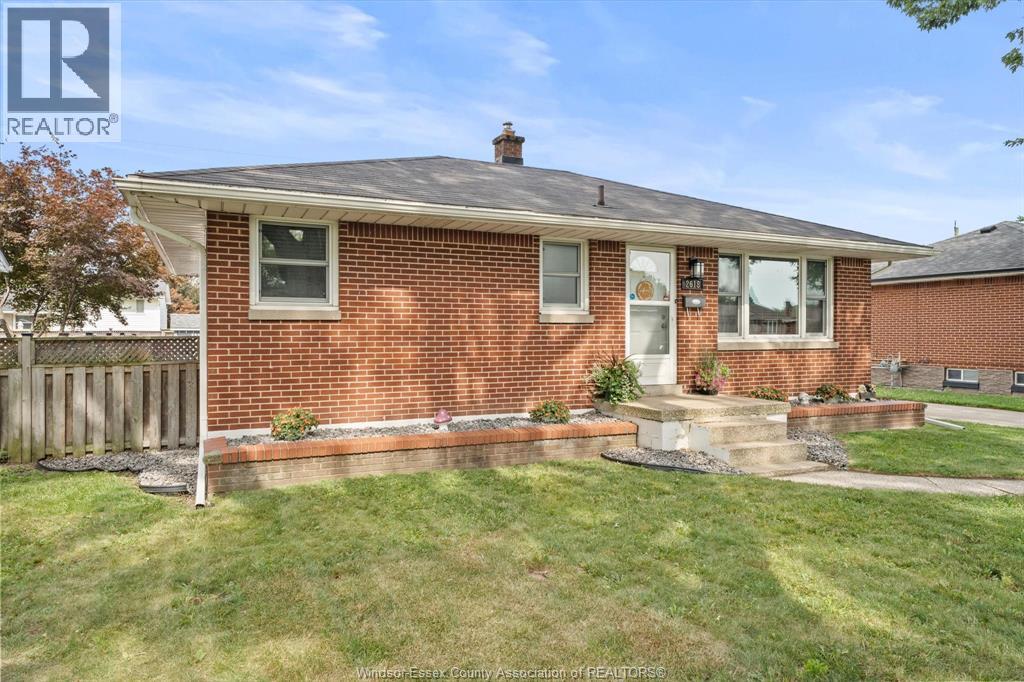 2618 Askin Avenue, Windsor, Ontario  N9E 3H7 - Photo 3 - 26018839