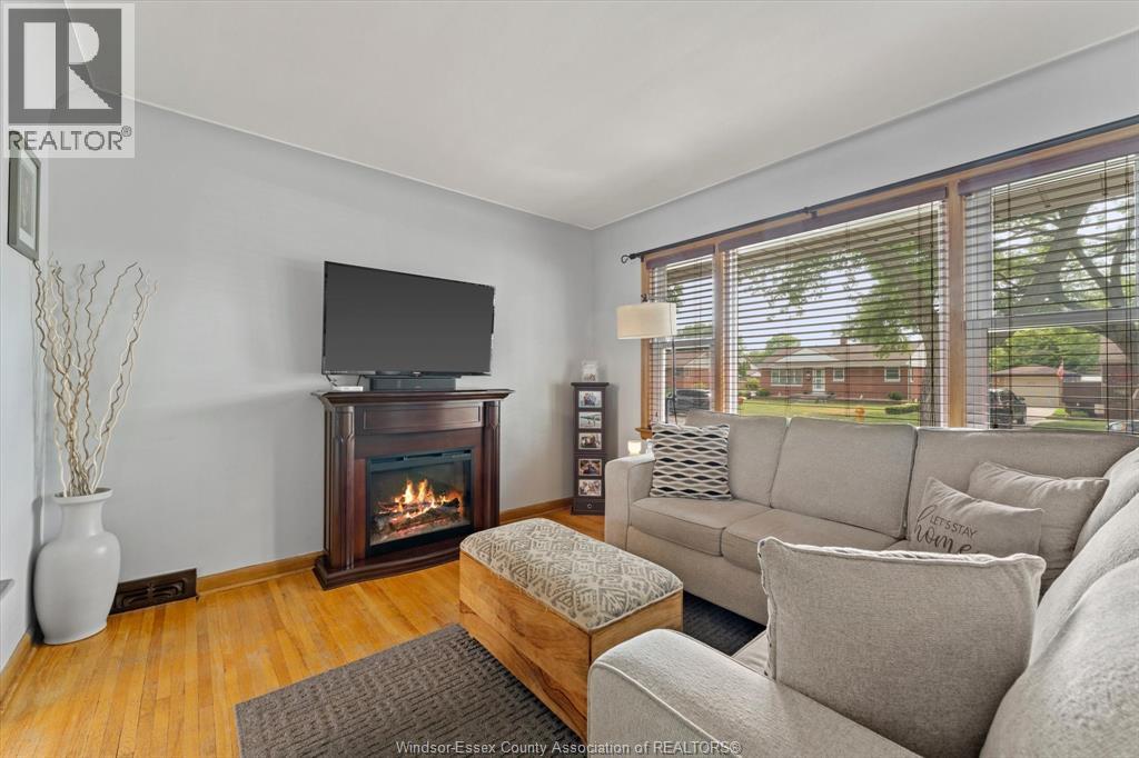 2618 Askin Avenue, Windsor, Ontario  N9E 3H7 - Photo 7 - 26018839