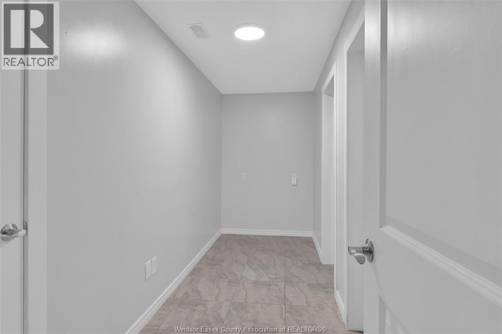 3945 Zanzibar Crescent, Windsor, Ontario  N9G 0A5 - Photo 33 - 26018935