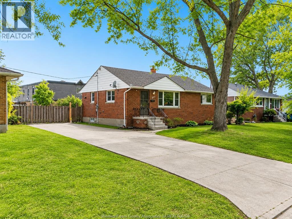 3621 Mckay Avenue, Windsor, Ontario  N9E 2S3 - Photo 2 - 26018791