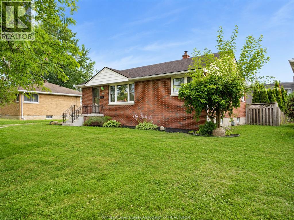 3621 Mckay Avenue, Windsor, Ontario  N9E 2S3 - Photo 37 - 26018791