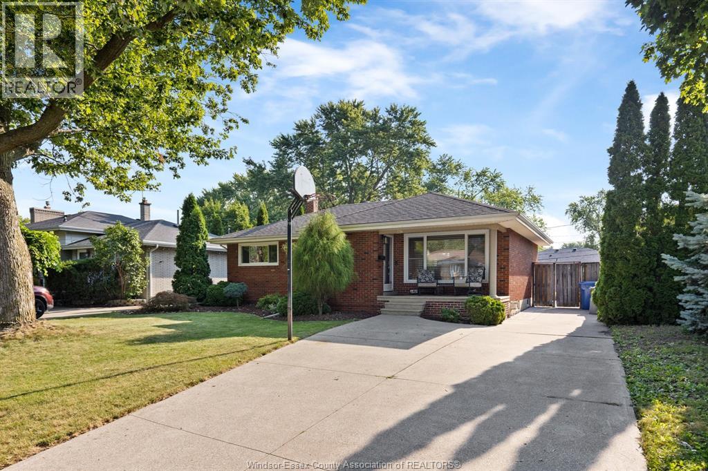462 Dormar Drive, Windsor, Ontario  N8S 3Z4 - Photo 1 - 26018957