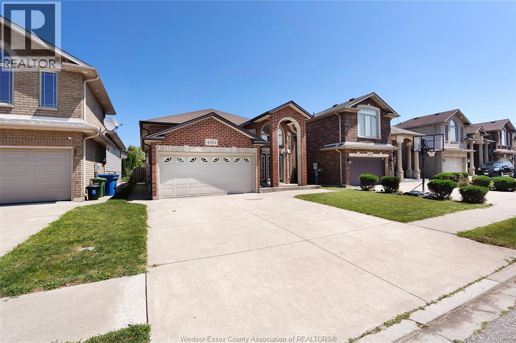 4553 Osaka Circle, Windsor, Ontario  N9G 3G4 - Photo 2 - 26018963