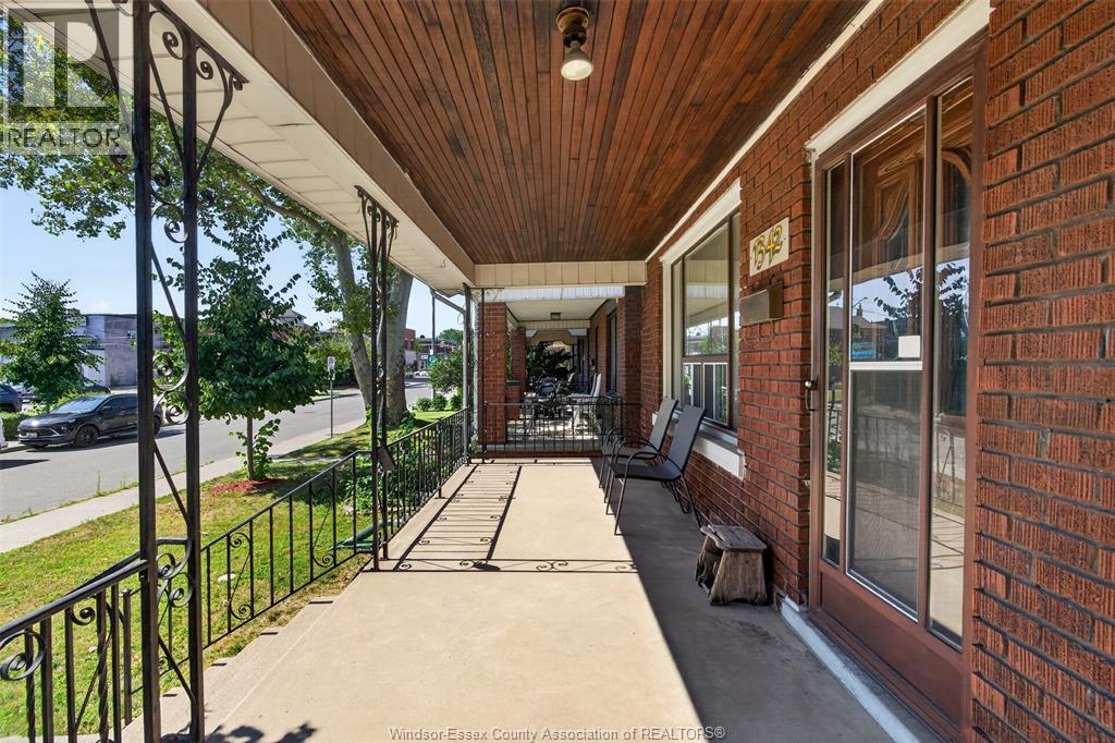 1342 Hall Avenue, Windsor, Ontario  N8X 4R3 - Photo 4 - 26018843