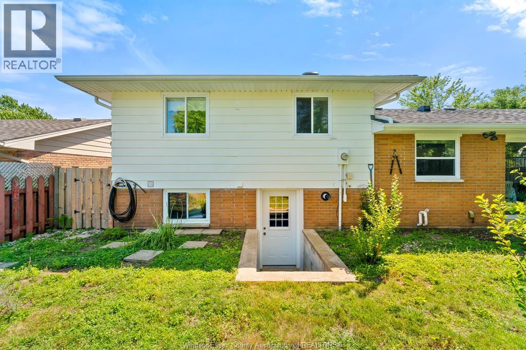 9 Rickway Drive, Leamington, Ontario  N8H 2M3 - Photo 29 - 26018601