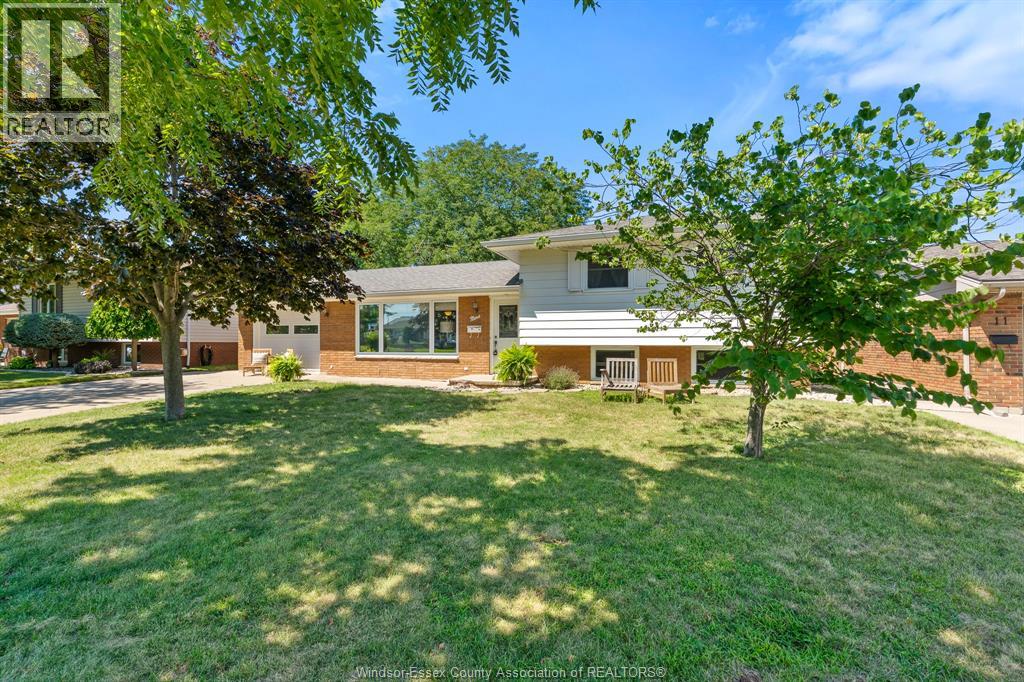 9 Rickway Drive, Leamington, Ontario  N8H 2M3 - Photo 3 - 26018601