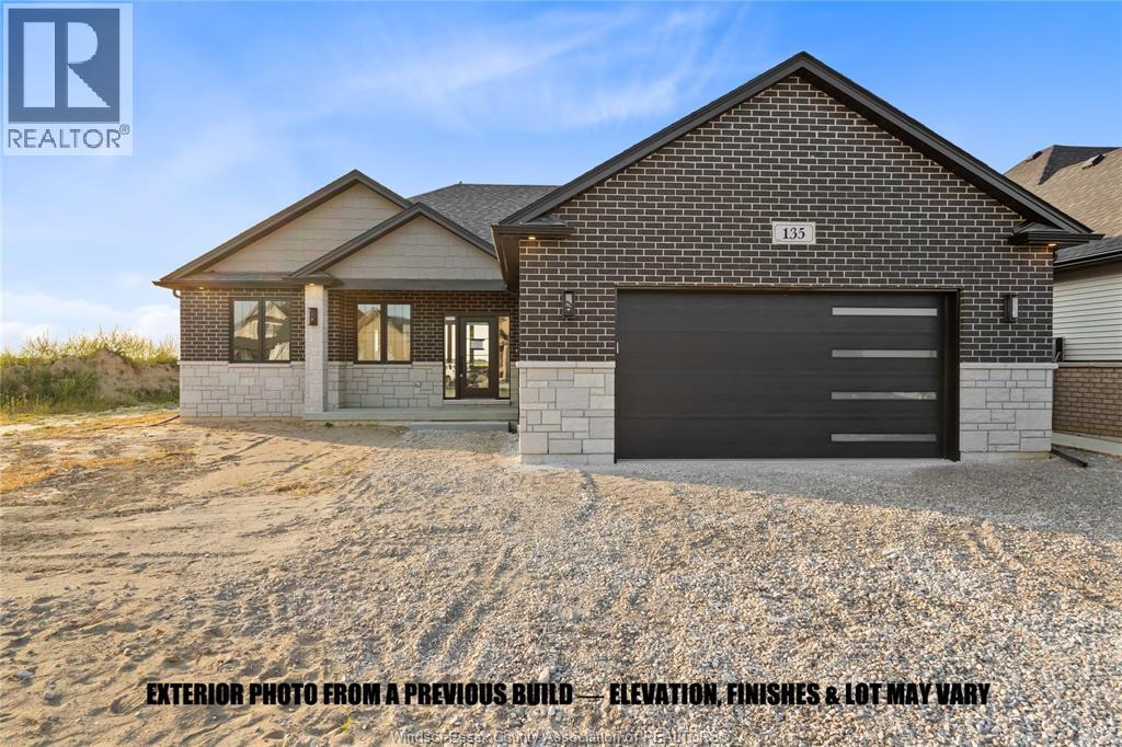 43 Bloomington Way, Chatham, Ontario