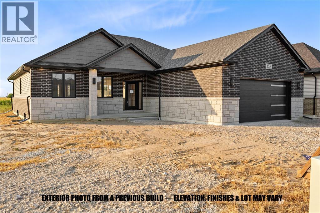 43 Bloomington Way, Chatham, Ontario  N7L 0H2 - Photo 2 - 26018951