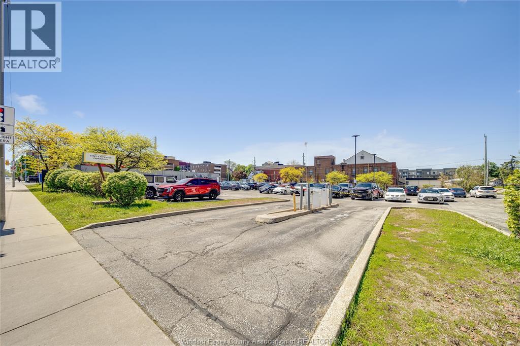 951 Goyeau Street, Windsor, Ontario  N9A 1E1 - Photo 16 - 26019013