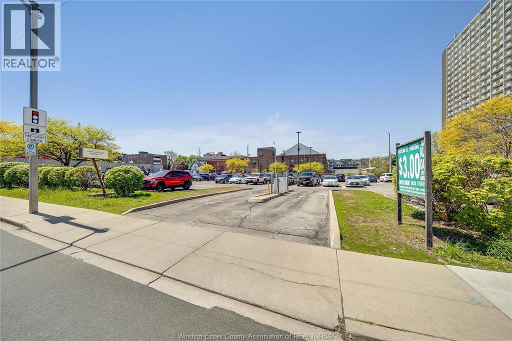 951 Goyeau Street, Windsor, Ontario  N9A 1E1 - Photo 17 - 26019013
