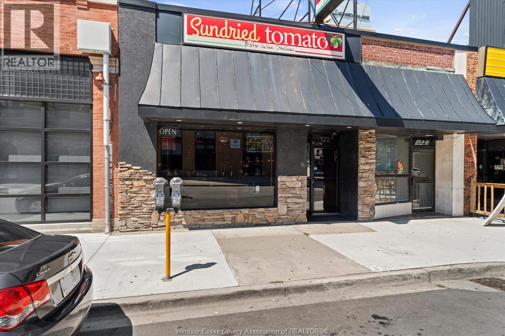 122 Chatham Street West, Windsor, Ontario  N8X 1V3 - Photo 1 - 26019003