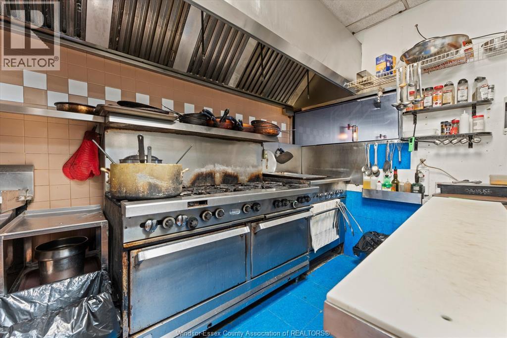 122 Chatham Street West, Windsor, Ontario  N8X 1V3 - Photo 28 - 26019003