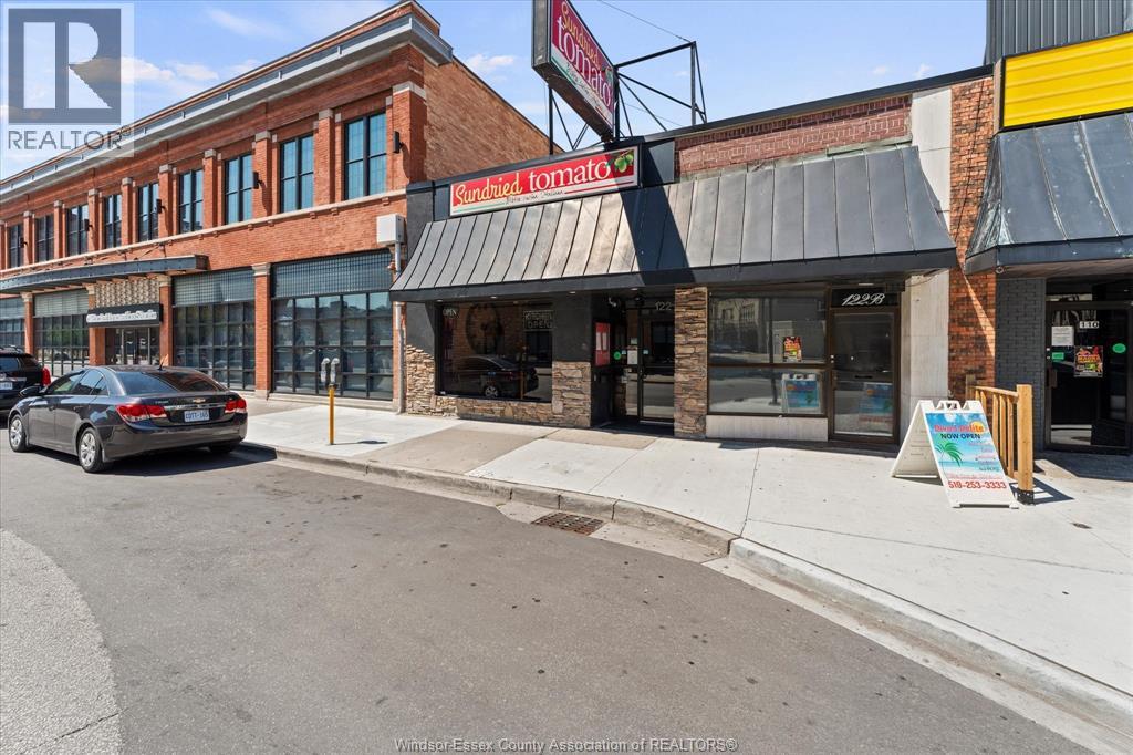 122 Chatham Street West, Windsor, Ontario  N8X 1V3 - Photo 4 - 26019003