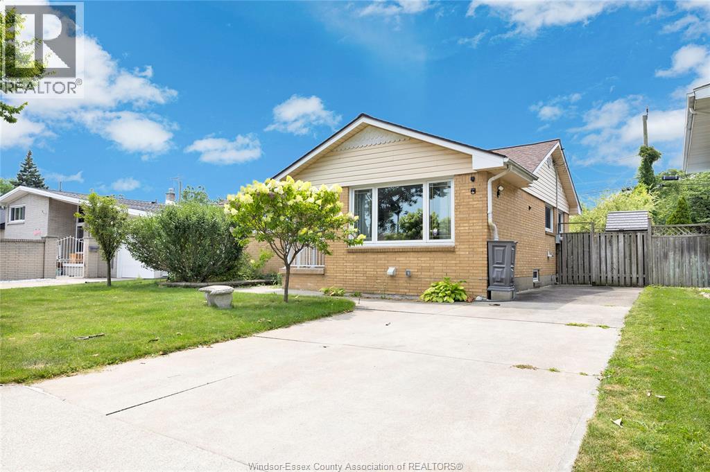 465 Christopher, Windsor, Ontario  N8S 3X1 - Photo 2 - 26018978
