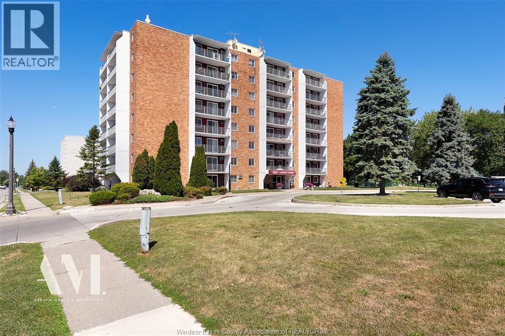 120 Pickering Unit# 809, Amherstburg, Ontario  N9V 3N3 - Photo 1 - 26019017