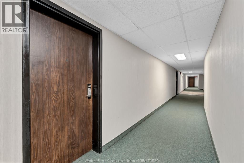 120 Pickering Unit# 809, Amherstburg, Ontario  N9V 3N3 - Photo 3 - 26019017