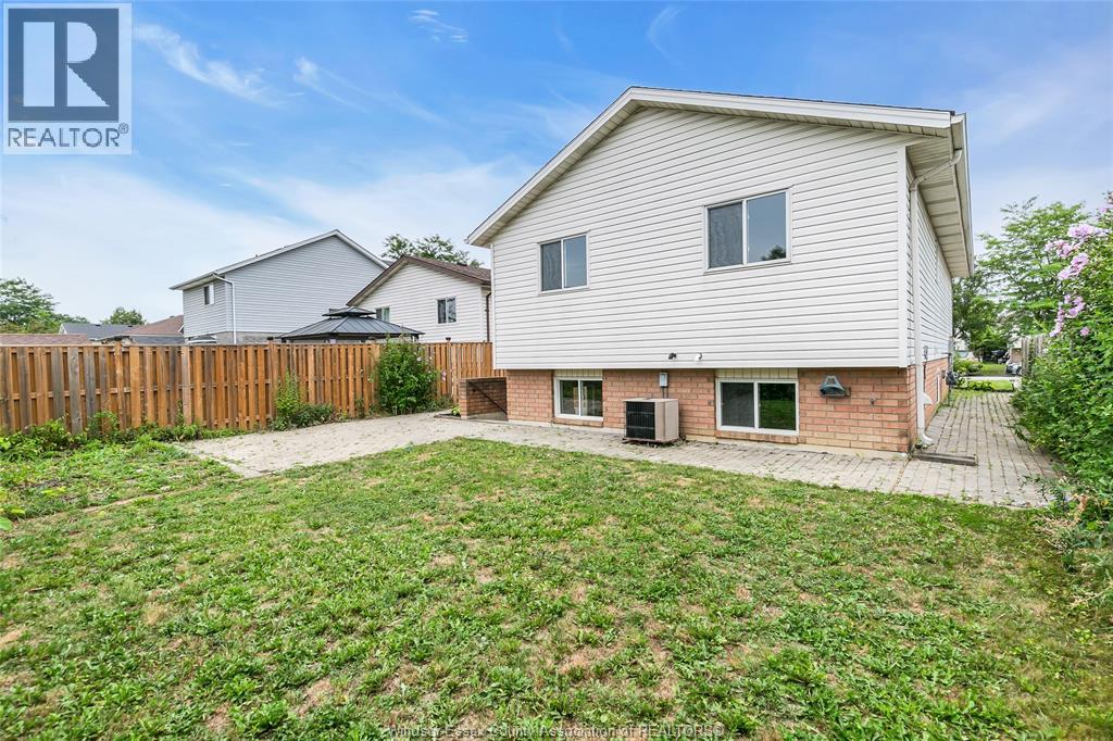 1344 Giselle, Windsor, Ontario  N8W 5P5 - Photo 37 - 26018911