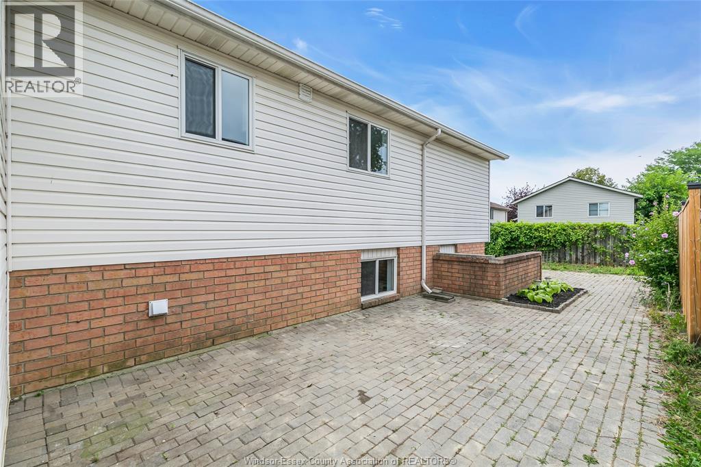 1344 Giselle, Windsor, Ontario  N8W 5P5 - Photo 40 - 26018911
