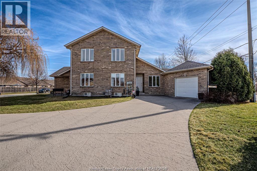1708 BANWELL, Windsor, Ontario