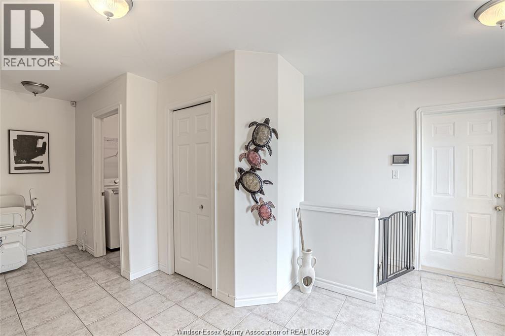 1708 Banwell, Windsor, Ontario  N8P 1P4 - Photo 4 - 26018800