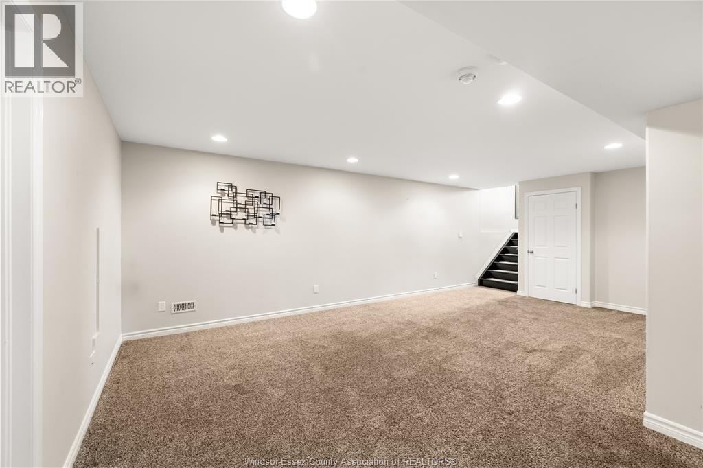 1068 Thunderbay Avenue, Windsor, Ontario  N8P 0C1 - Photo 14 - 26019020