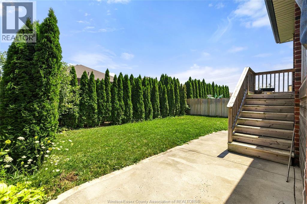 1068 Thunderbay Avenue, Windsor, Ontario  N8P 0C1 - Photo 18 - 26019020