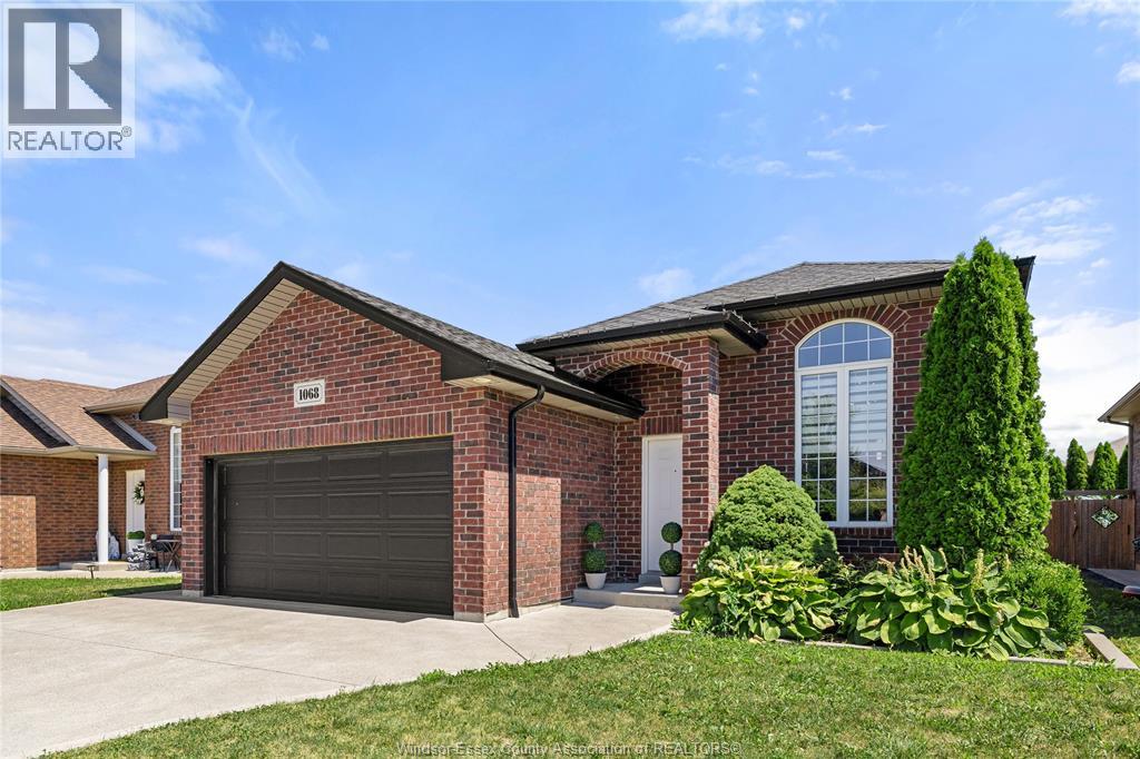 1068 Thunderbay Avenue, Windsor, Ontario  N8P 0C1 - Photo 2 - 26019020