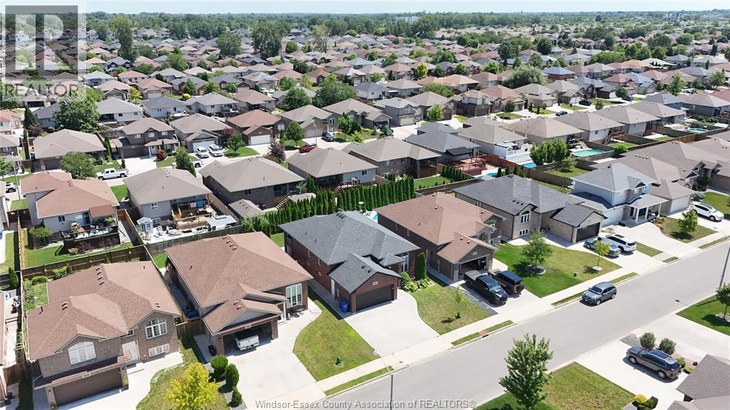 1068 Thunderbay Avenue, Windsor, Ontario  N8P 0C1 - Photo 21 - 26019020